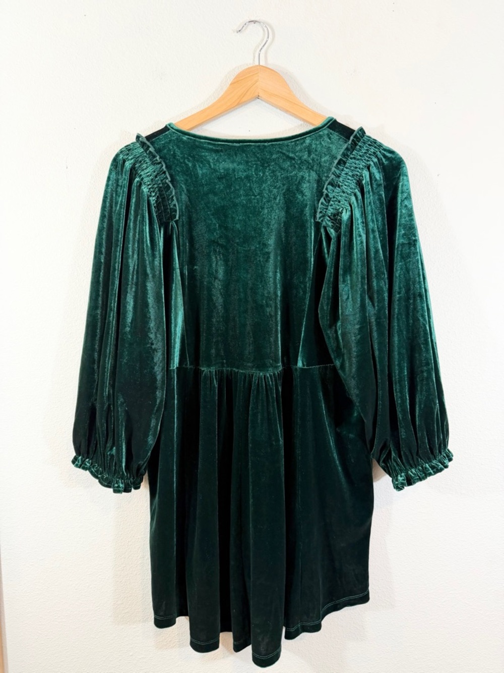 Umgee Green Velvet Babydoll Tunic Top Size M Hi Low Holiday Boho Festival Casual - Picture 8 of 9